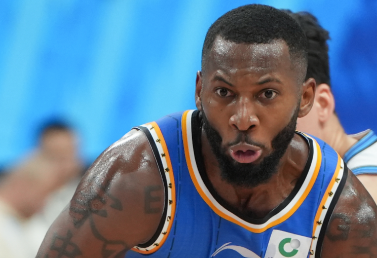 乐鱼官网-北京双杀送江苏9连败：杰曼28分周琦7+8 庞峥麟21+7