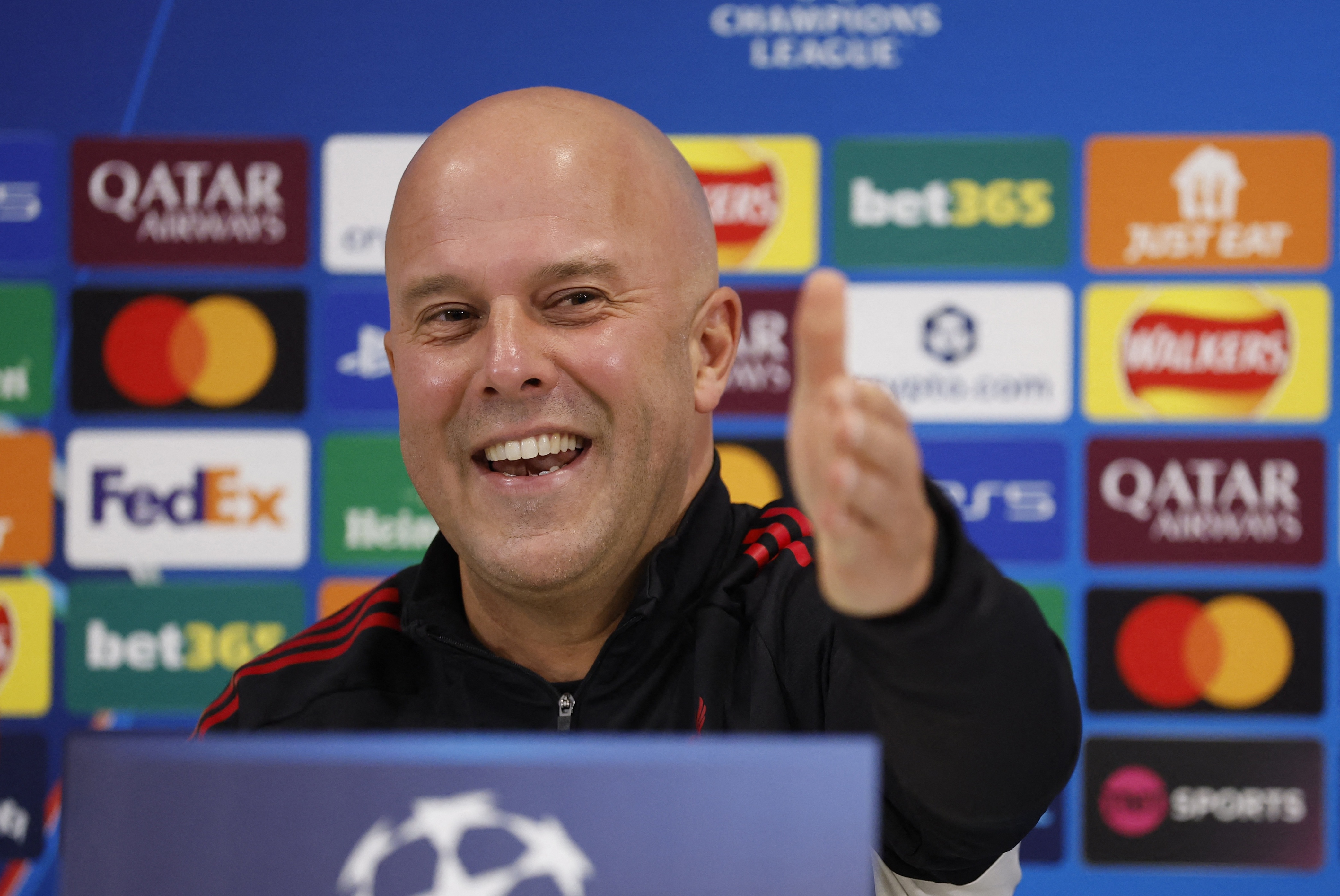 TA：收入大涨+历史债务低，利物浦得以在本赛季豪掷近5亿镑引援